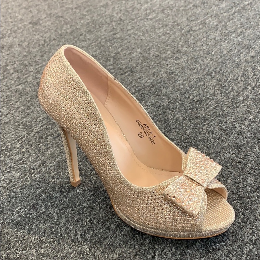 Bow Heel
